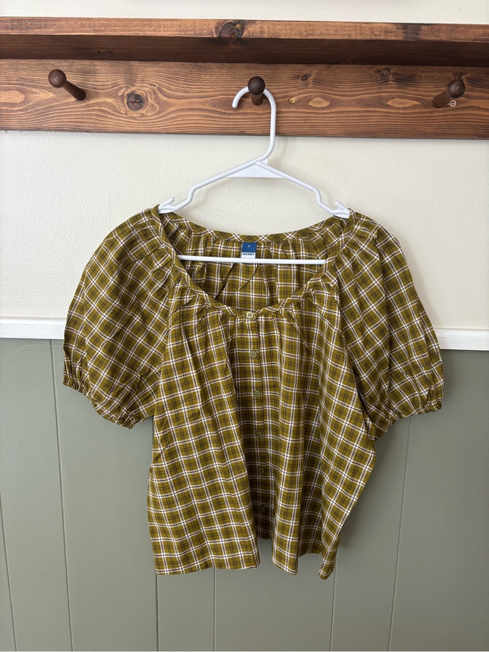 NWT Old Navy Short Sleeve Peasant Blouse Olive Green Gingham